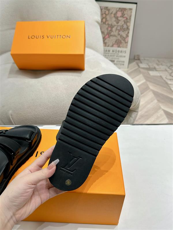 20251128184535680 200